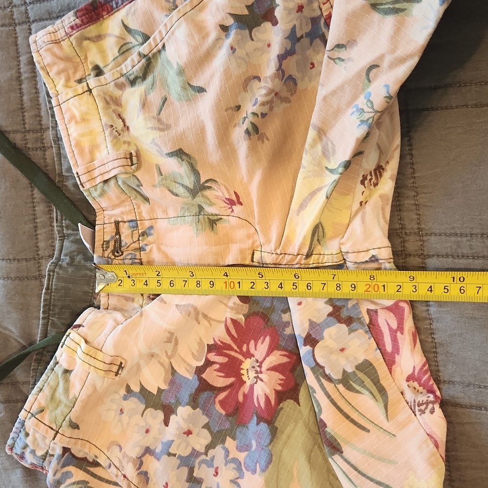 Lucky Brand Floral Women's Bermudas -peachish-pink Multicolor Size 27! - Picture 9 of 11